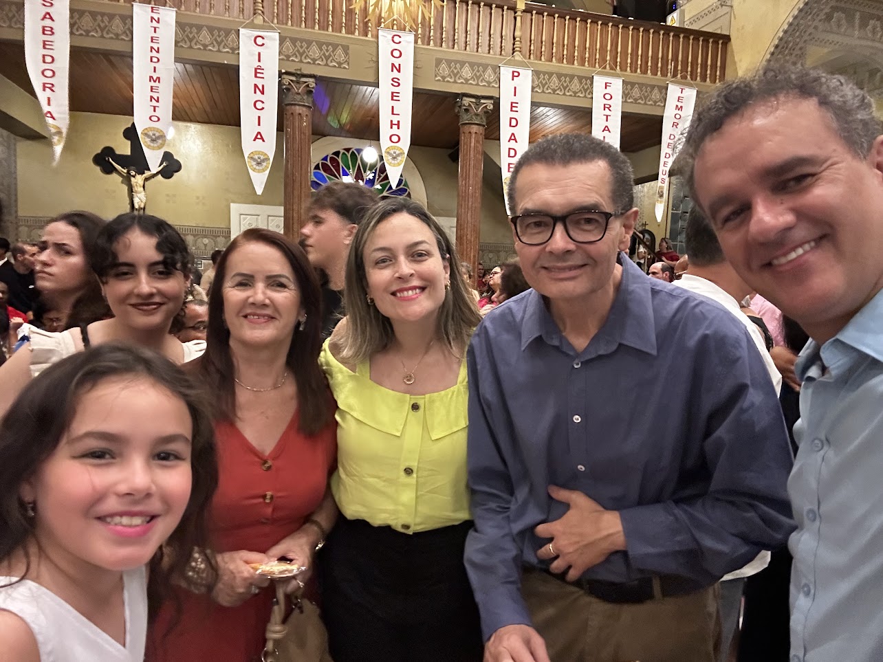 Igreja São Sebastião - Missa de Crisma - Isadora
